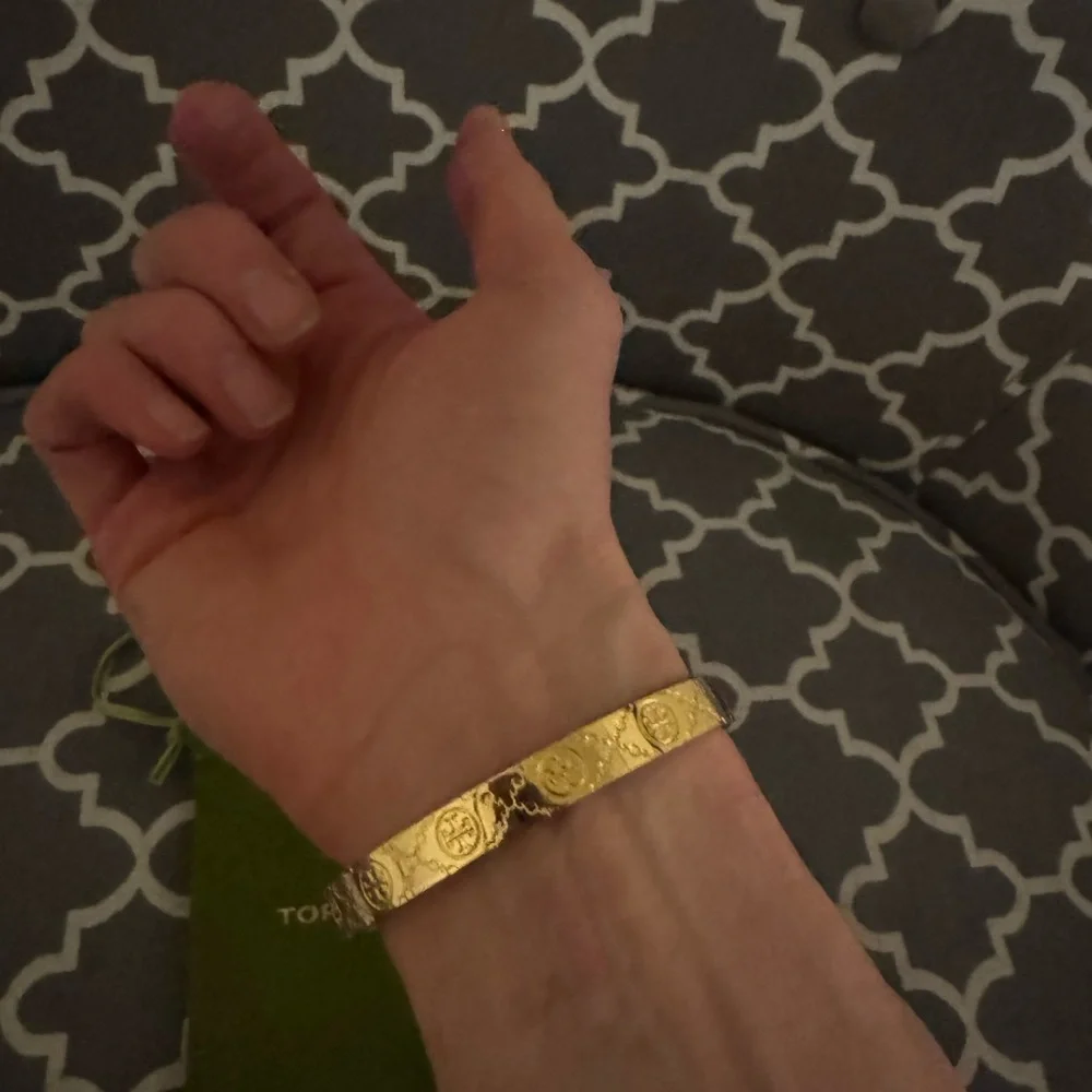 Tory Burch Gold Logo Bangle - Picture 5 of 5